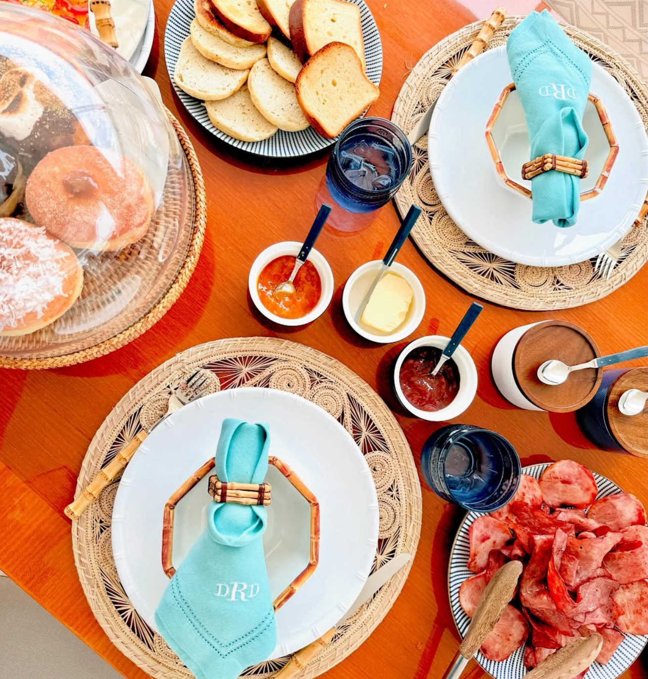 The Style Standard Nautical Refinement: Coastal Accents for Effortless Summer Entertaining