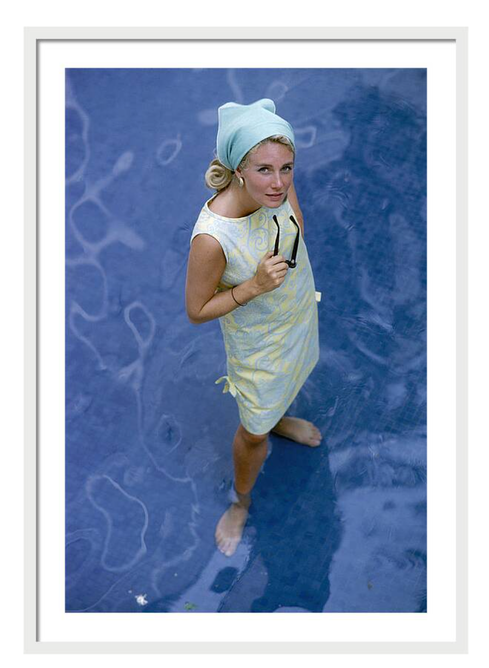 Pulitzer Shift by Slim Aarons