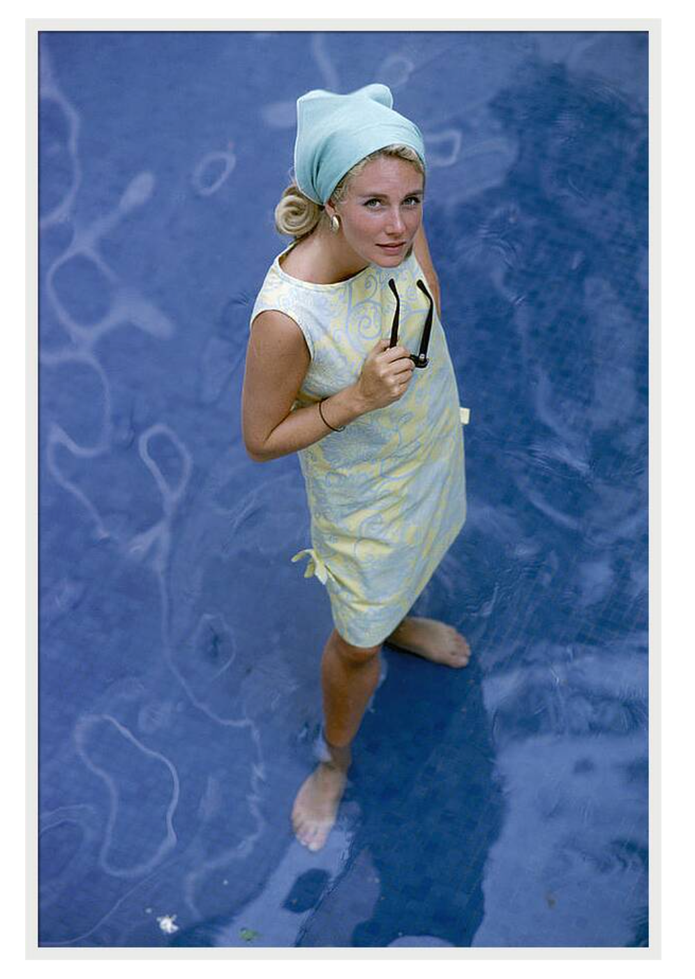 Pulitzer Shift by Slim Aarons