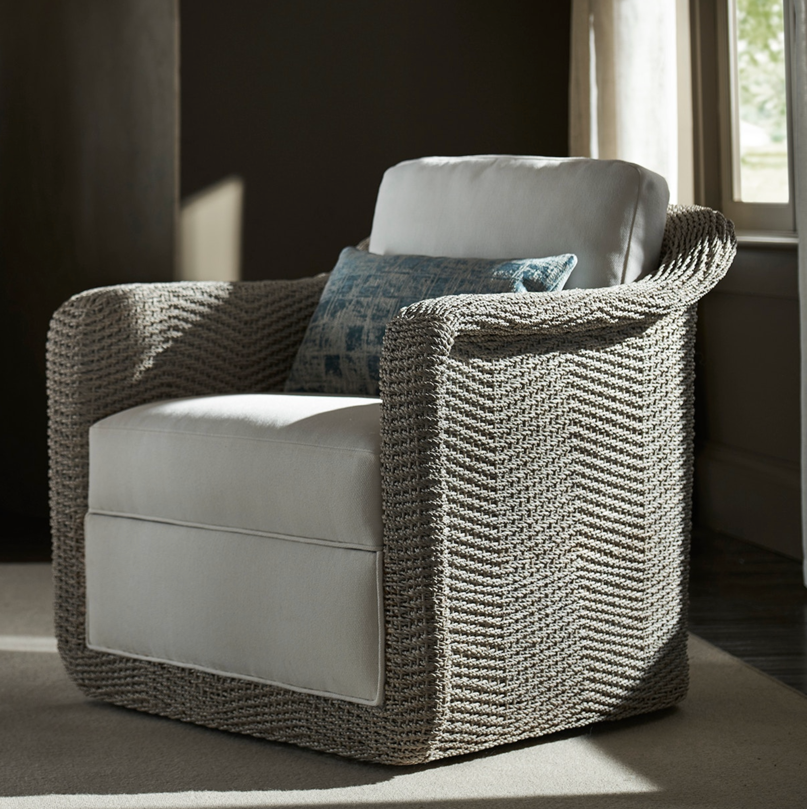 Shelby Swivel Lounge Chair