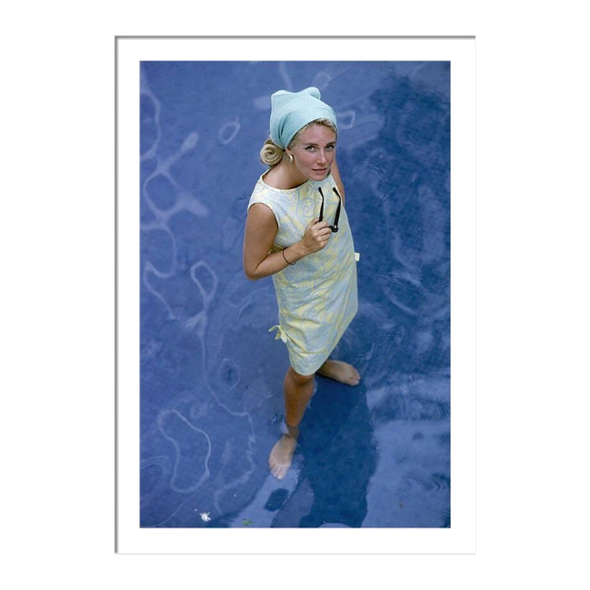 Framed photograph: Pulitzer Shift by Slim Aarons