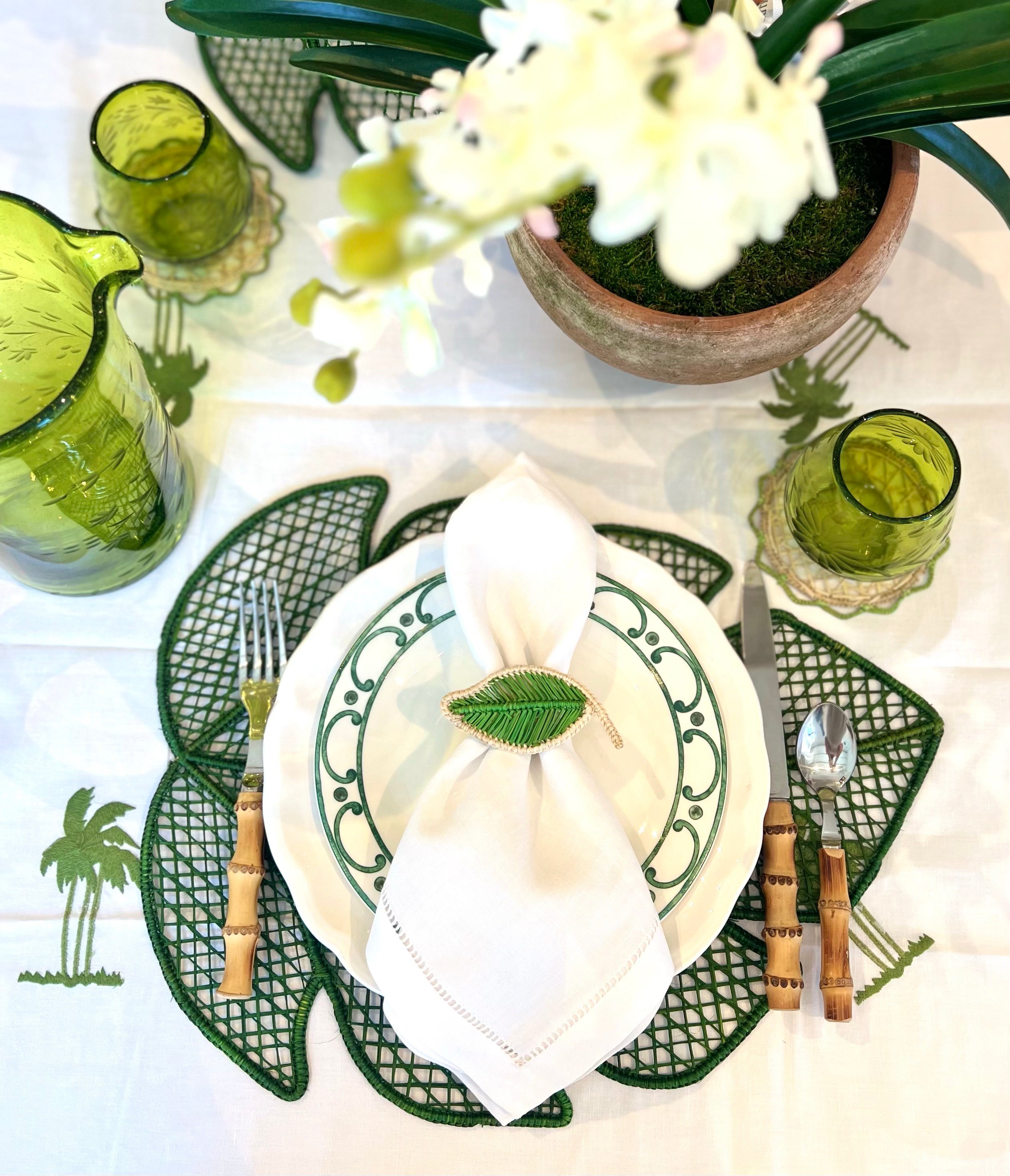 Handwoven Green Leaf Iraca and Straw Placemat