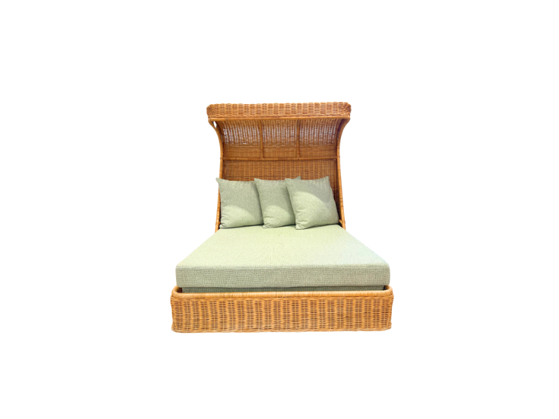 Exceptional Vintage Wicker Daybed